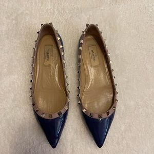 Authentic Valentino Rockstud flat shoes size US 37